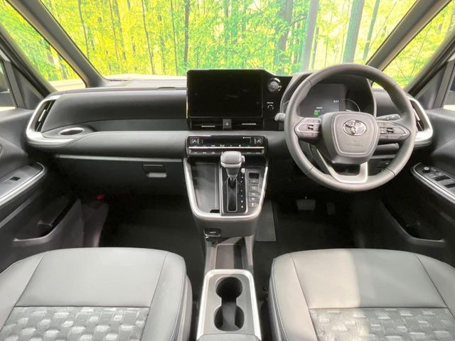 ヴォクシー1.8 ハイブリッド S-Z