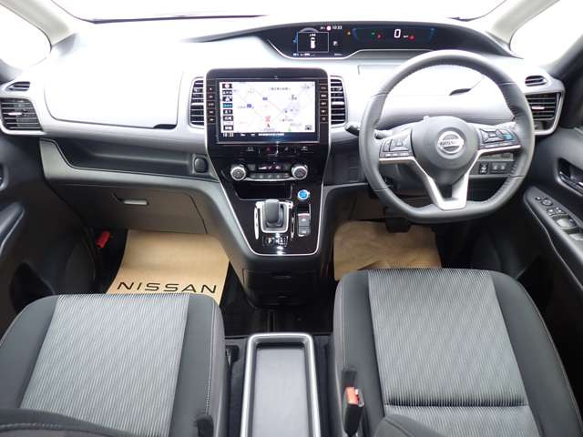 セレナ1.2 e-POWER ハイウェイスターV