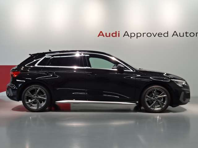 A3スポーツバック40 TFSI クワトロ Sライン 4WD