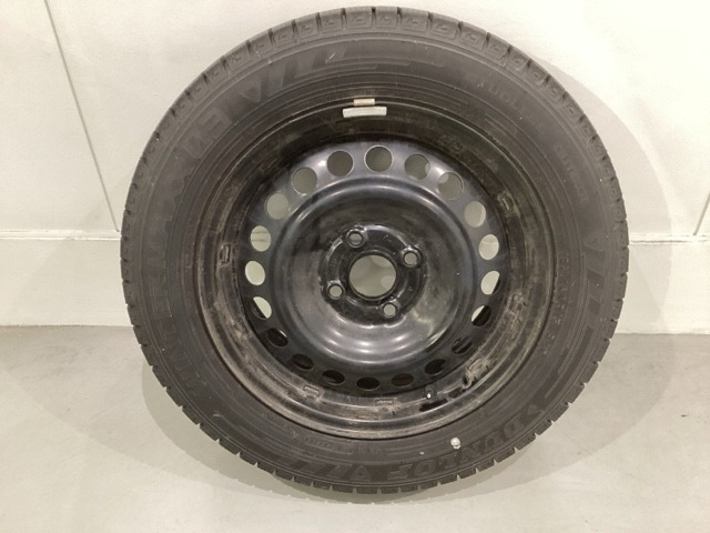 フィット1.5 ホーム 4WD