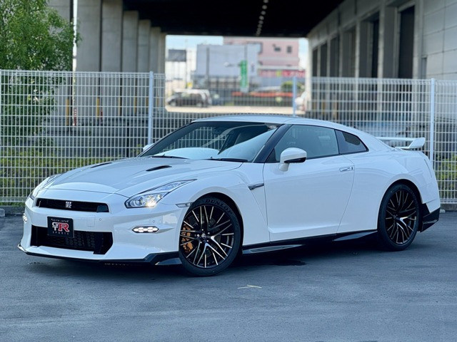 GT-R3.8 ピュアエディション 4WD