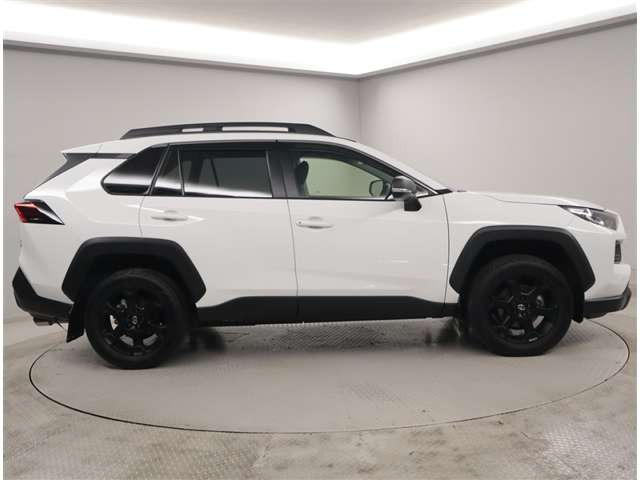 RAV42.0 アドベンチャー オフロードパッケージ II 4WD