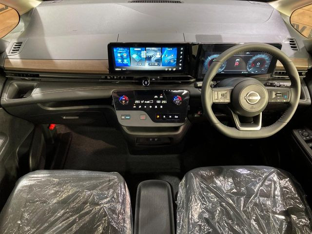 セレナ1.4 e-POWER ハイウェイスターV