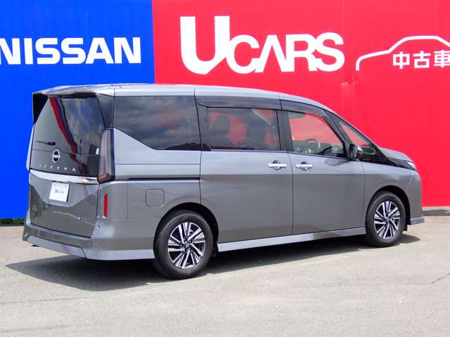 セレナ1.4 e-POWER ハイウェイスターV