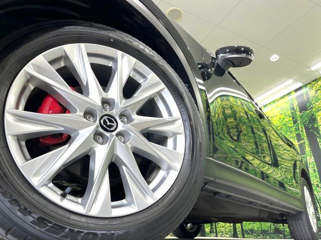 �y����19�C���`�A���~�z�C�[���z�O�ςɃ}�b�`���������A���~�z�C�[���𑕒����Ă���܂��B�e��ЊO�A���~�z�C�[����A�X�^�b�h���X�^�C�����戵�����Ă���܂��B���񂲑��k����������