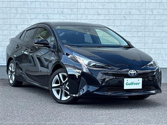 プリウス1.8 S ツーリングセレクション E-Four 4WD