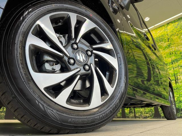 �y����15�C���`�A���~�z�C�[���z�O�ςɃ}�b�`���������A���~�z�C�[���𑕒����Ă���܂��B�e��ЊO�A���~�z�C�[����A�X�^�b�h���X�^�C�����戵�����Ă���܂��B���񂲑��k����������