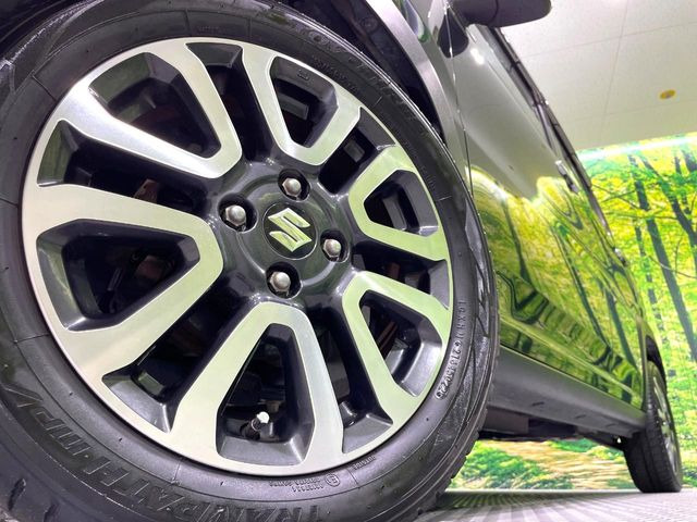 �y����15�C���`�A���~�z�C�[���z�O�ςɃ}�b�`���������A���~�z�C�[���𑕒����Ă���܂��B�e��ЊO�A���~�z�C�[����A�X�^�b�h���X�^�C�����戵�����Ă���܂��B���񂲑��k����������