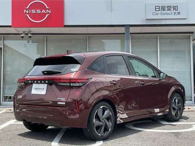 ノートオーラ1.2 G FOUR レザーエディション 4WD