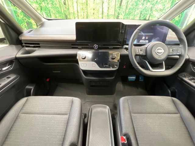 セレナ1.4 e-POWER ハイウェイスターV
