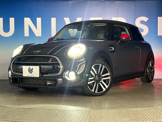 ��LED�w�b�h���C�g:��ԑ��s�����ǍD�Ȏ��E���m�ۂ����S���ĉ^�]�ł��鍂�P�xLED�w�b�h���C�g�𑕔�!�_�����x�������A����d�͂��}�����Ă��܂��B