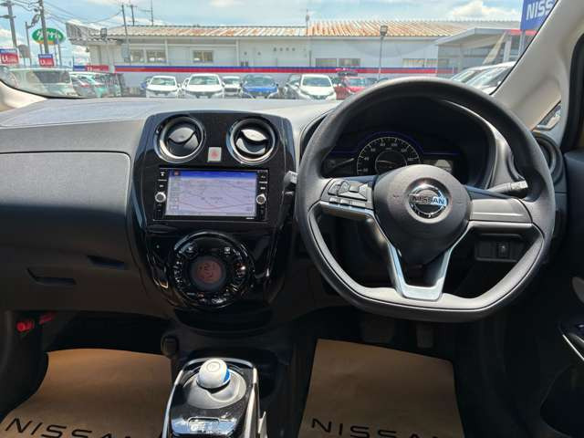 ノート1.2 e-POWER X FOUR Vセレクション 4WD