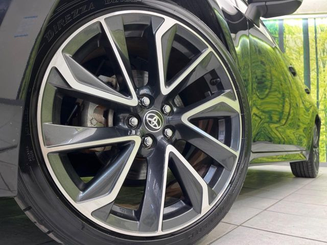�y����18�C���`�A���~�z�C�[���z�O�ςɃ}�b�`���������A���~�z�C�[���𑕒����Ă���܂��B�e��ЊO�A���~�z�C�[����A�X�^�b�h���X�^�C�����戵�����Ă���܂��B���񂲑��k����������