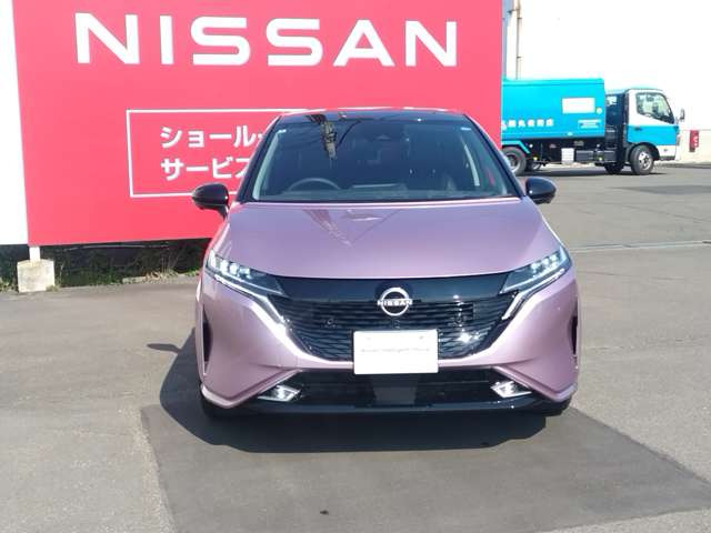 ノートオーラ1.2 G FOUR レザーエディション 4WD