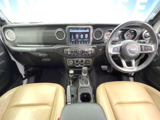 ラングラーアンリミテッド サハラ 4WD