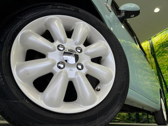 �y14�C���`�A���~�z�C�[���z�O�ςɃ}�b�`�����A���~�z�C�[���𑕒����Ă���܂��B�e��A���~�z�C�[����A�X�^�b�h���X�^�C�����戵�����Ă���܂��B���񂲑��k����������