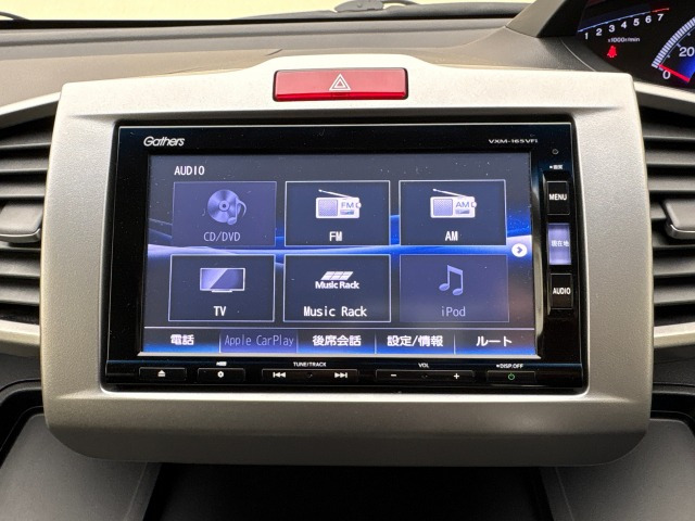 フリード1.5 G プレミアムエディション 4WD