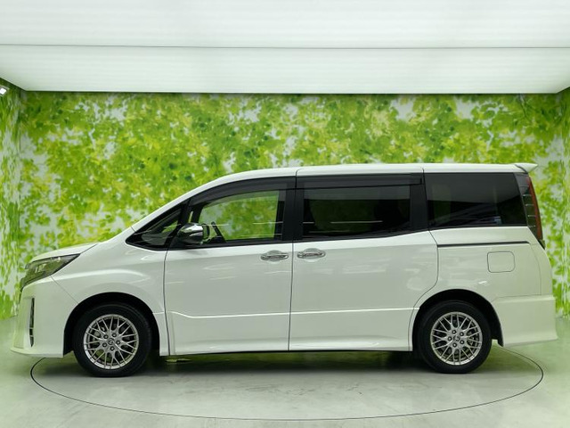 ノア1.8 ハイブリッド Si W×B III