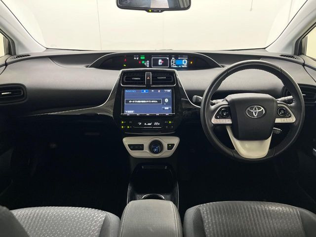 プリウス1.8 S セーフティ プラス