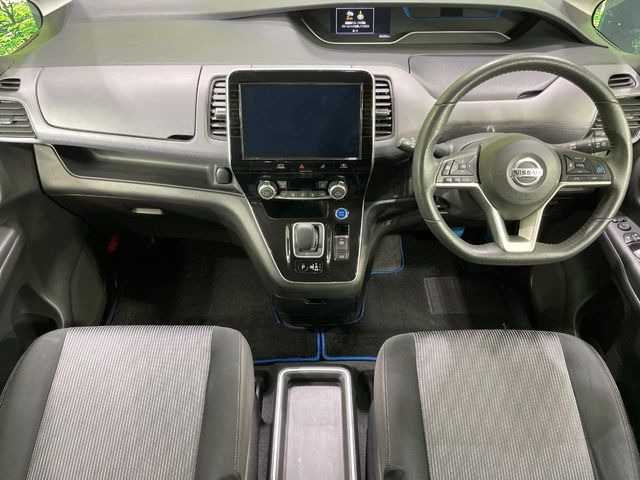 セレナ1.2 e-POWER ハイウェイスターV