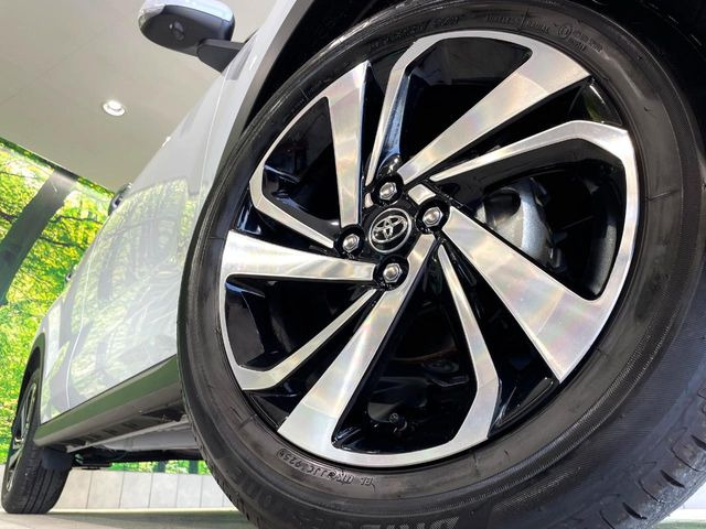 �y����17�C���`�A���~�z�C�[���z�O�ςɃ}�b�`���������A���~�z�C�[���𑕒����Ă���܂��B�e��ЊO�A���~�z�C�[����A�X�^�b�h���X�^�C�����戵�����Ă���܂��B���񂲑��k����������