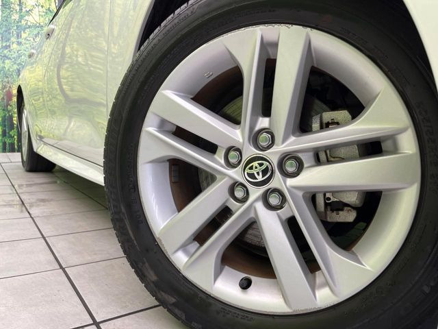 �y����16�C���`�A���~�z�C�[���z�O�ςɃ}�b�`���������A���~�z�C�[���𑕒����Ă���܂��B�e��ЊO�A���~�z�C�[����A�X�^�b�h���X�^�C�����戵�����Ă���܂��B���񂲑��k����������