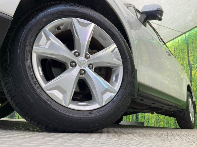 �y����17�C���`�A���~�z�C�[���z�O�ςɃ}�b�`���������A���~�z�C�[���𑕒����Ă���܂��B�e��ЊO�A���~�z�C�[����A�X�^�b�h���X�^�C�����戵�����Ă���܂��B���񂲑��k����������
