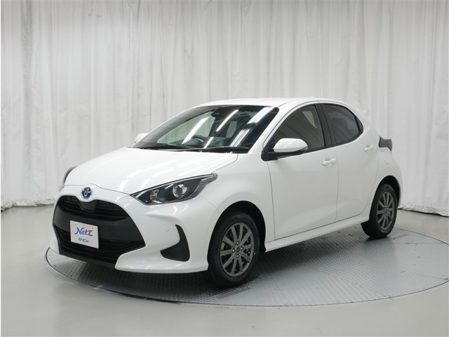 ヤリス1.5 ハイブリッド X E-Four 4WD