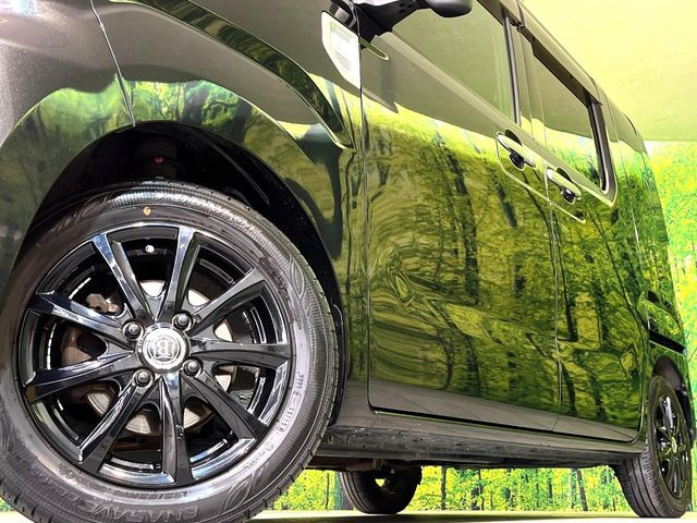 �y14�C���`�A���~�z�C�[���z�O�ςɃ}�b�`�����A���~�z�C�[���𑕒����Ă���܂��B�e��A���~�z�C�[����A�X�^�b�h���X�^�C�����戵�����Ă���܂��B���񂲑��k����������