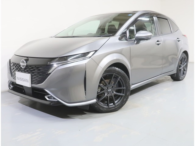 ノートオーラ1.2 G FOUR レザーエディション 4WD