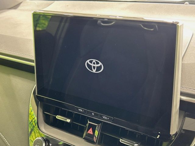 �y10.5�C���` �f�B�X�v���C�I�[�f�B�I�z���ʂ̃f�B�X�v���C��AppleCarPlay��AndroidAuto�����p�\�B�傫�ȉ�ʂŃX�}�z�i�r�A�v���������p���������܂���