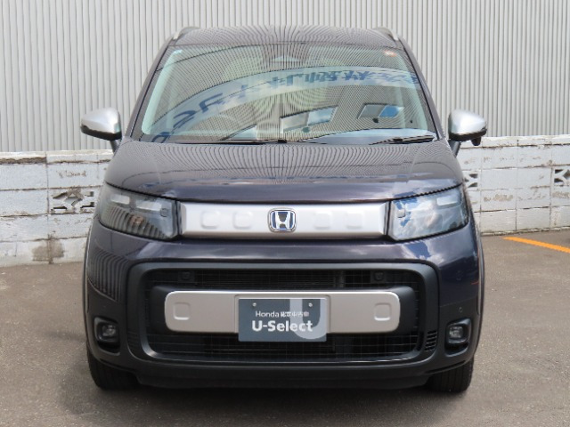 フリード1.5 e:HEV クロスター 4WD