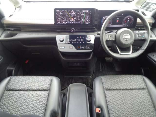 セレナ1.4 e-POWER ハイウェイスターV