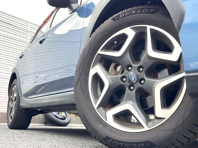 �y�����A���~�z�C�[���z�O�ςɃ}�b�`���������A���~�z�C�[���𑕒����Ă���܂��B�e��ЊO�A���~�z�C�[����A�X�^�b�h���X�^�C�����戵�����Ă���܂��B���񂲑��k����������