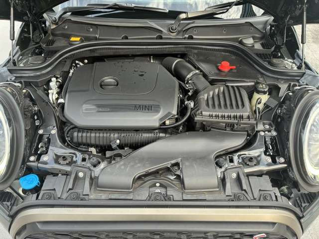 ミニクーパー S レゾリュート エディション DCT