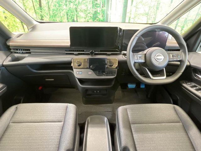 セレナ1.4 e-POWER ハイウェイスターV