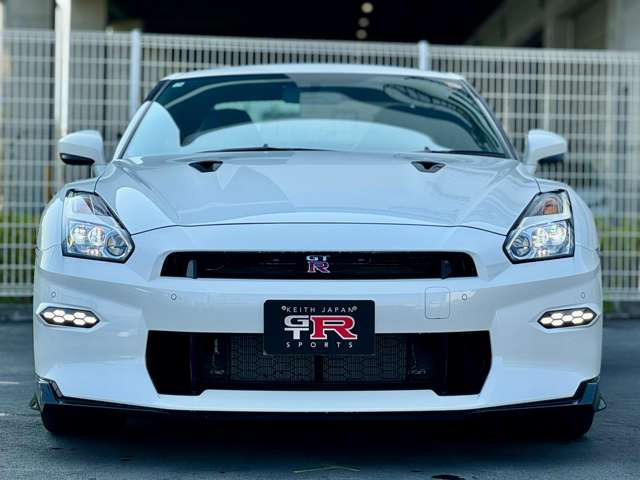 �����GT-R35 �O���[�h�́����ł��B���x�����@�Ȃǂ��C�y�ɂ����k���������܂��B���q�l�ɂ������ԍσv�����̂��񎦁A�܂��̓I�v�V�����v�����Ȃǂ��񎦂����Ă��������܂��B