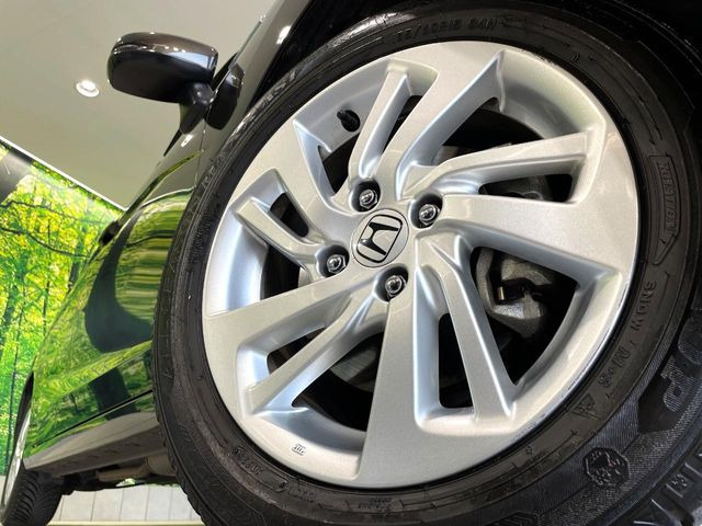�y�����I�v�V����15�C���`�A���~�z�C�[���z�����I�v�V�����z�C�[���𑕒��B���s���\�̌���ɉ����A�O�ς����X�^�C���b�V���ɂȂ��Ă��܂��B