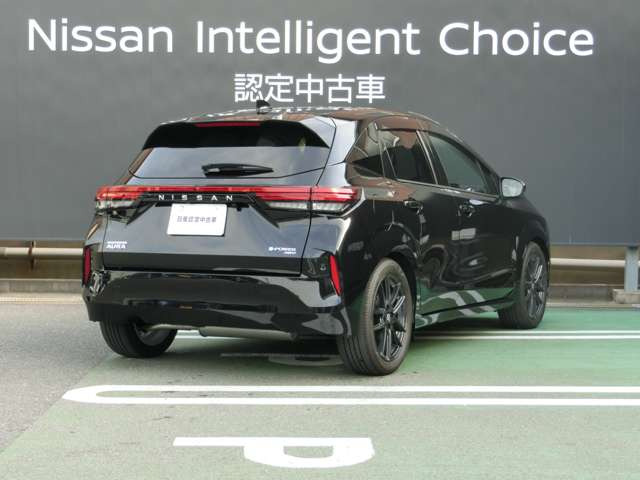 ノートオーラ1.2 G FOUR 4WD