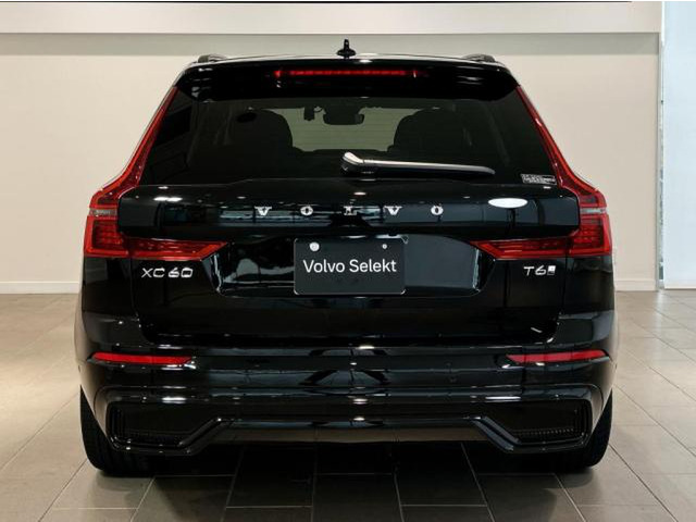 XC60ウルトラ T6 AWD プラグイン ハイブリッド 4WD