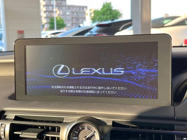 �y���[�J�[�����i�r�z�C���e���A�ɗn�����ރX�^�C���b�V���ȁu��p�݌v�v���[�J�[�i�r�𑕔��􎋔F���⑀�쐫�ȂǊ�{���\�ɂ��D��A���㎿�ȃJ�[���C�t�����y���݂��������܂��B