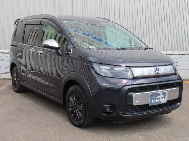 フリード1.5 e:HEV クロスター 4WD