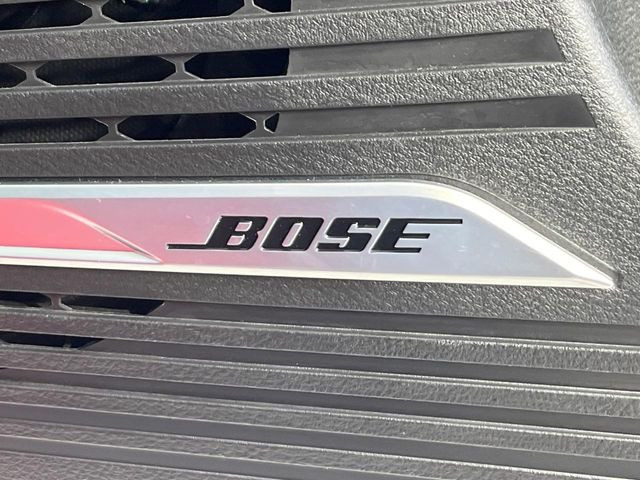 �yBOSE�T�E���h�V�X�e���t�������i�r�z�[���̃i�r�@�\�͂������A���x�ȃ`���[�j���O�\�͂����ڂ���Ă���A�������ȉ��y�����y���݂��������܂���