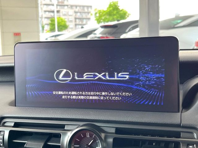 �y���[�J�[�����i�r�z�C���e���A�ɗn�����ރX�^�C���b�V���ȁu��p�݌v�v���[�J�[�i�r�𑕔��􎋔F���⑀�쐫�ȂǊ�{���\�ɂ��D��A���㎿�ȃJ�[���C�t�����y���݂��������܂��B