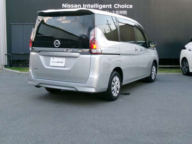 セレナ2.0 XV 4WD