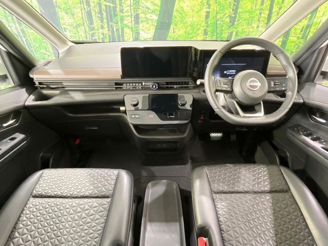 セレナ1.4 e-POWER ハイウェイスターV