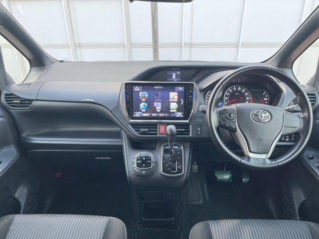 ヴォクシー2.0 ZS