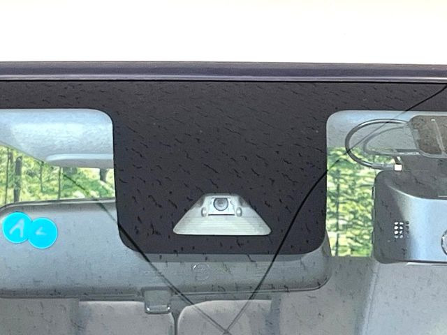 �y�X�}�[�g�A�V�X�g�z���s���ɑO���̎ԗ�����F�����A�Փ˂������Ȏ��͌x��ƃu���[�L�ŏՓˉ���Ɣ�Q�y�����A�V�X�g�B�����S�Ƀh���C�u�����y���݂��������܂��B