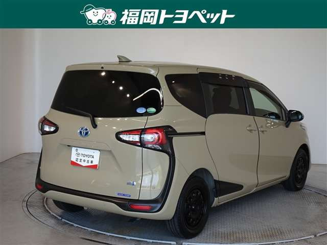 シエンタハイブリッド 1.5 G クエロ