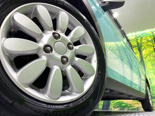 �y����15�C���`�A���~�z�C�[���z�O�ςɃ}�b�`���������A���~�z�C�[���𑕒����Ă���܂��B�e��ЊO�A���~�z�C�[����A�X�^�b�h���X�^�C�����戵�����Ă���܂��B���񂲑��k����������